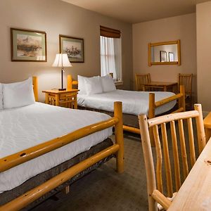 Double Room Two Double Beds Non-Smoking