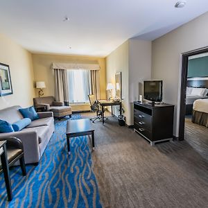 Queen Suite Two Queen Beds