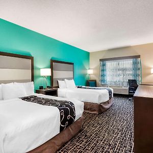 Queen Room Mobility or hearing accessible