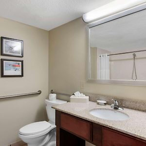 King Suite Accessible or Non-Smoking