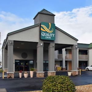 Quality Inn Calhoun North I-75