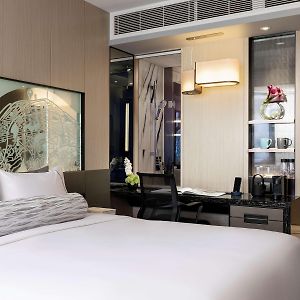 Upper Floors King Room