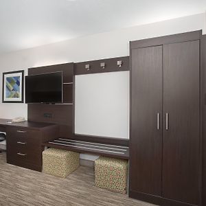King Room Mobility accessible
