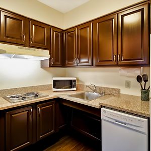 One-Bedroom Queen Suite Mobility accessible
