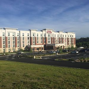 Hampton Inn & Suites Newburgh Stewart Airport, Ny