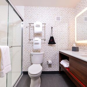Standard Room Two Queen Beds