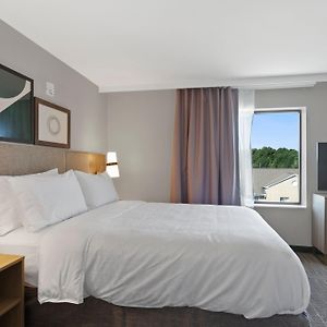 One-Bedroom King Suite