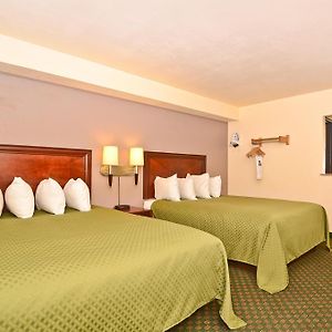 Second Floor King Room