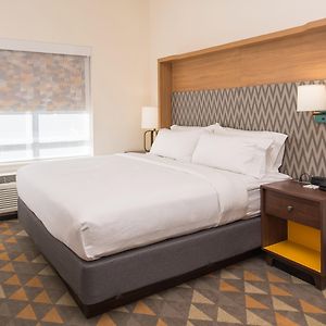 King Room Hearing Accessible
