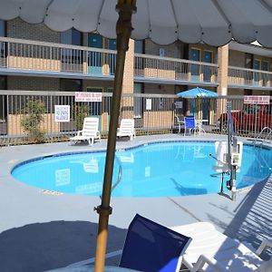 Days Inn By Wyndham Easley West Of Greenville/Clemson Area