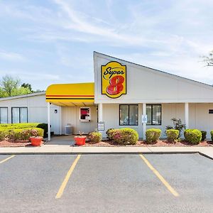 Super 8 By Wyndham Aberdeen Southern Pines
