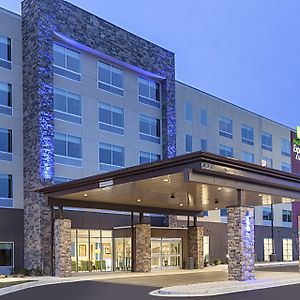 Holiday Inn Express & Suites - Hudson I-94 By Ihg