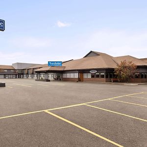 Travelodge By Wyndham Brandon