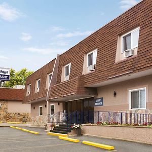 Travelodge By Wyndham Kenora