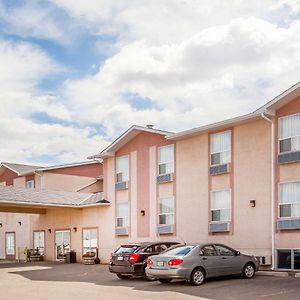 Super 8 By Wyndham Pincher Creek Ab