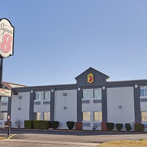 Super 8 By Wyndham Wichita Airport West Kellogg