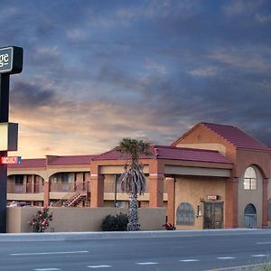 Travelodge By Wyndham Kingman