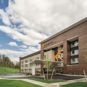 La Quinta Inn & Suites By Wyndham Clifton Park Saratoga Area 1749 Route 9