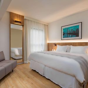 Premium Queen Room