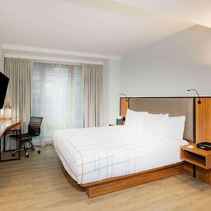 King Room Mobility accessible