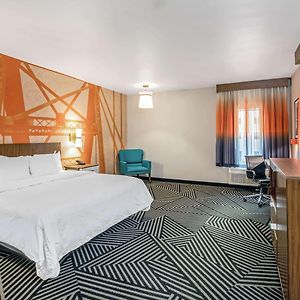 King Room Mobility or hearing accessible