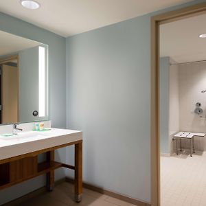 Queen Room Disability Access