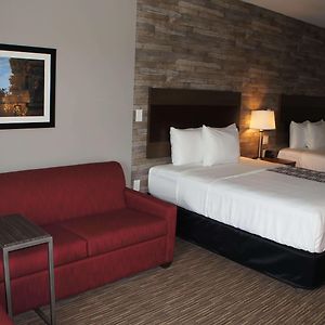 Queen Room Mobility accessible