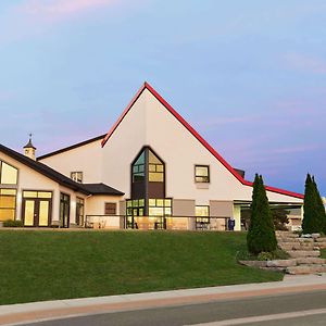 Days Inn By Wyndham Kingston