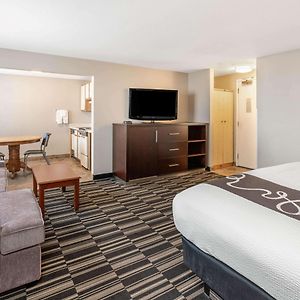 Deluxe Studio Suite