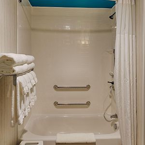 King Room Hearing Accessible
