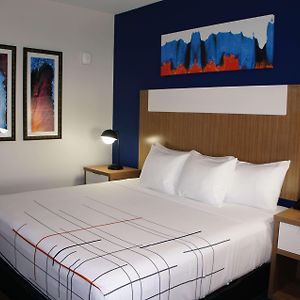 La Quinta Inn & Suites Katy-Mills By Wyndham Katy