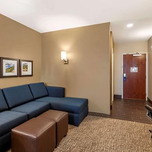 King Suite Mobility accessible