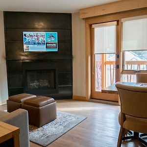 One-Bedroom King Suite