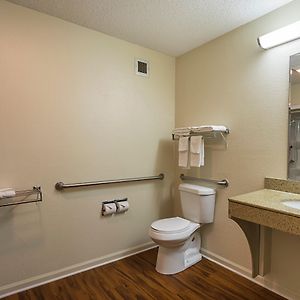 Superior  Queen Room Disability Access