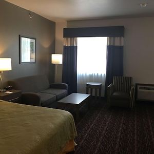 Honeymoon King Suite