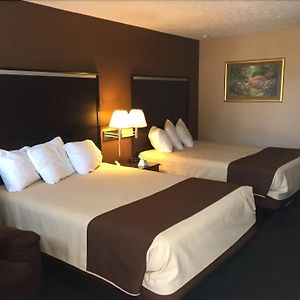 Two Queen Beds Pet Friendly Smoking
