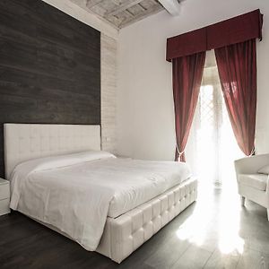 Royal Rooms