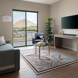 Design One-Bedroom Apartment