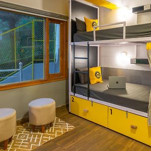 Dormitory Room Mixed