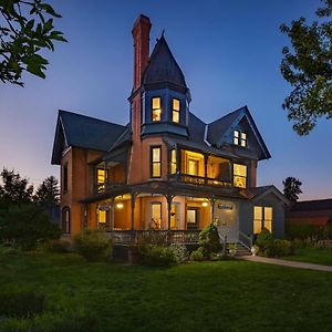 Gable House Bed And Breakfast Inn