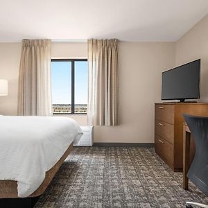 One-Bedroom Queen Suite