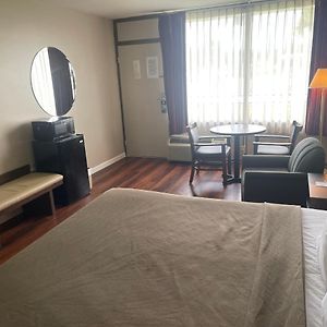 King Room Mobility accessible