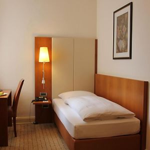 Standard Room with 1 Single Bed