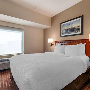 One-Bedroom King Suite
