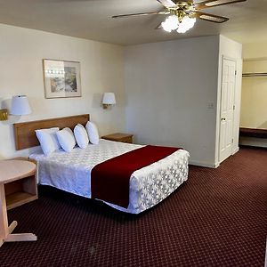 Queen Room Mobility accessible