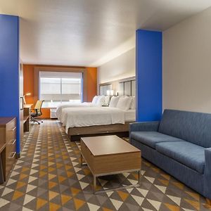 Queen Suite
