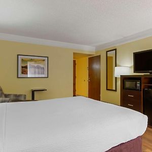 Queen Room Mobility accessible