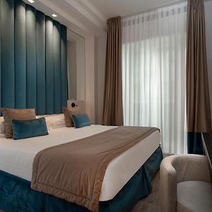 Classic Plus King Room