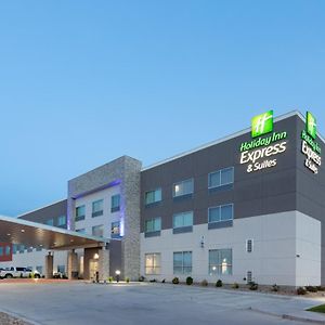 Holiday Inn Express & Suites - Firestone - Longmont By Ihg