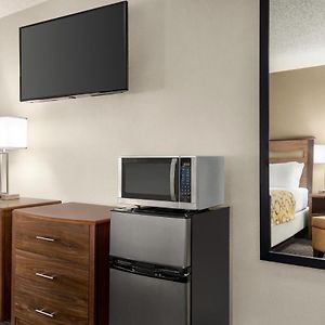 Queen Suite